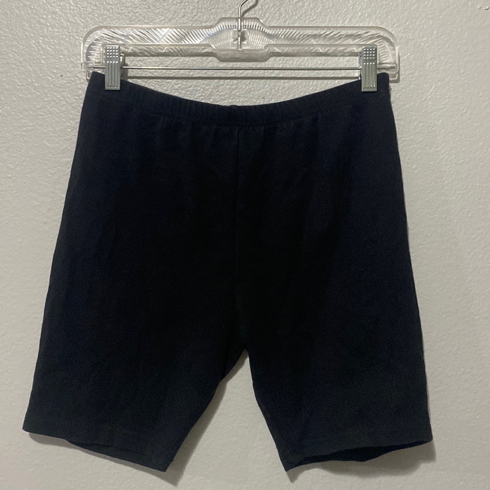 Black bike shorts Size L